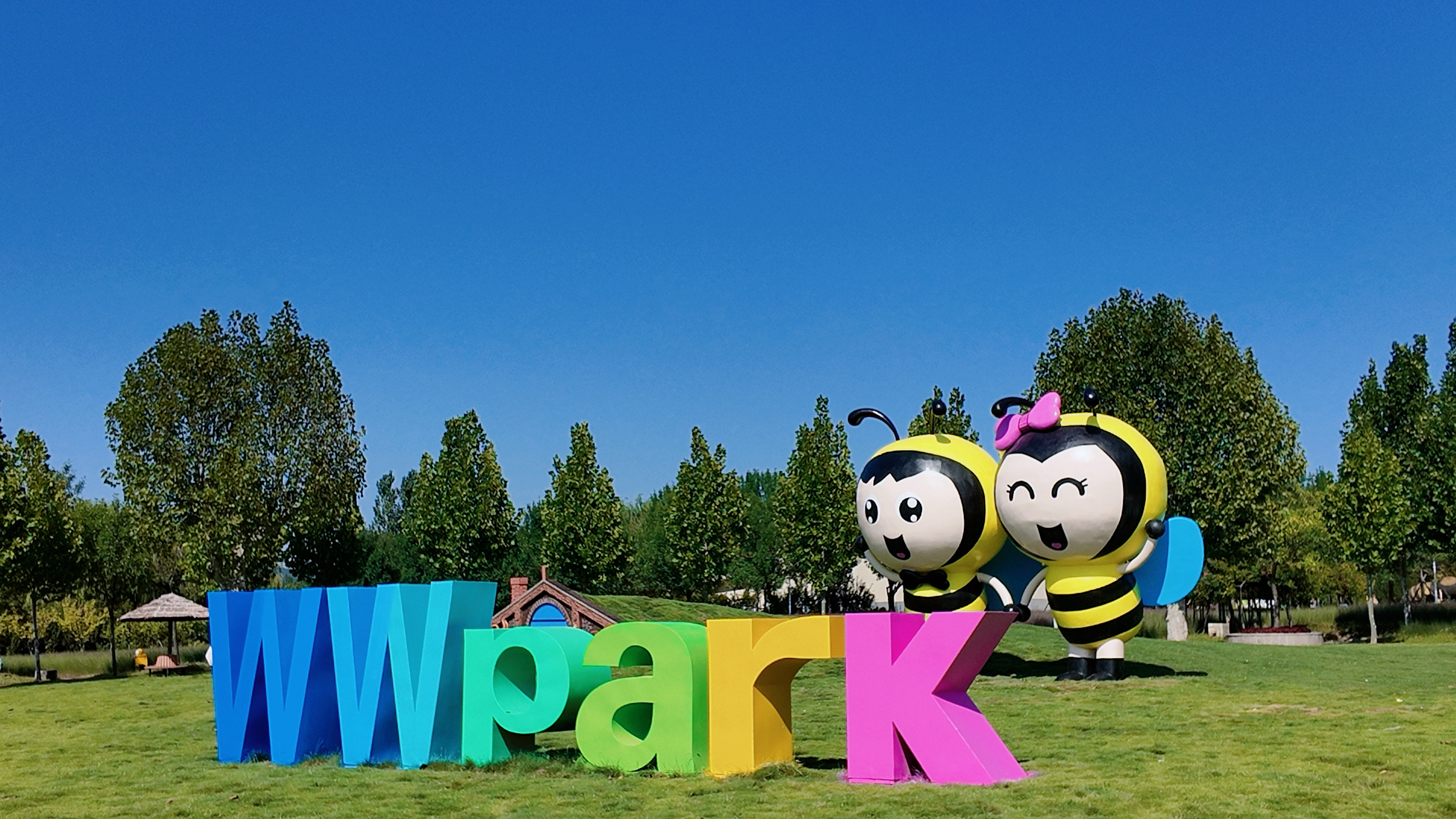 暑假告急别emo！嗡嗡乐园宝藏遛娃地给你快乐“续航”